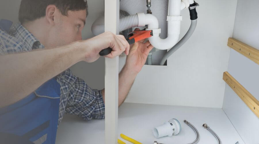 Expert burst pipe repair services in Gordonville, TX
